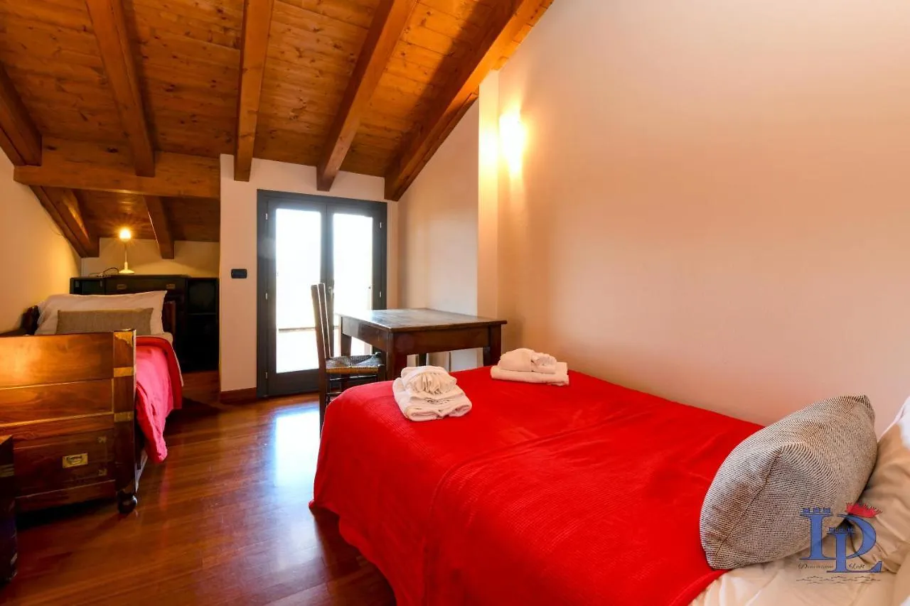 アパート Desenzanoloft Official Partner Marriott Homes & Villas - Paradise Lake View In A 5 Pools Exclusive Residence デセンツァーノ・デル・ガルダ